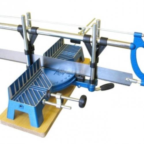 Как зарезать плинтус на потолок. Как правильно отрезать углы на потолочных плинтусах 09