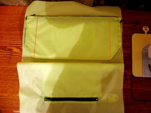 Как сделать внутренние карманы для сумки из пластиковых бутылок. Сумка из пластиковых бутылок