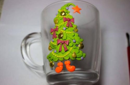 Какие идеи для украшения посуды с помощью полимерной глины можно использовать для создания оригинальных подарков. Кружки из полимерной глины своими руками — мастер-классы для начинающих по украшению кружек полимерной глиной + фото