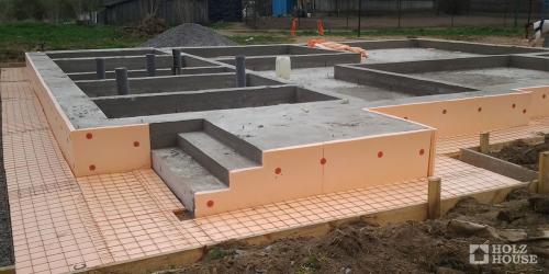 Как обеспечить надёжную герметизацию ленточного фундамента