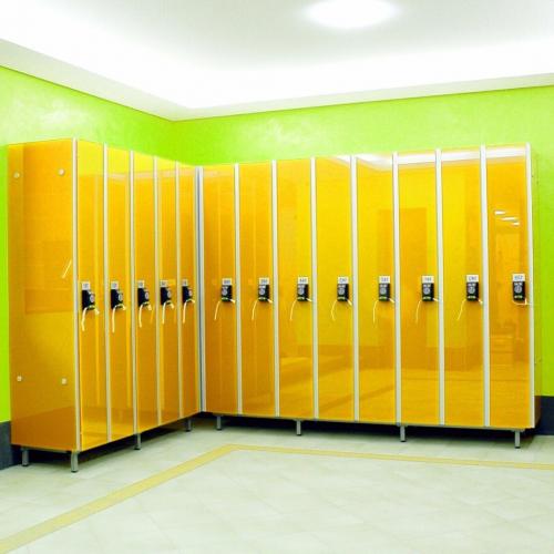 Какие факторы следует учитывать при выборе металлической мебели для раздевалок. Как правильно выбирать и размещать