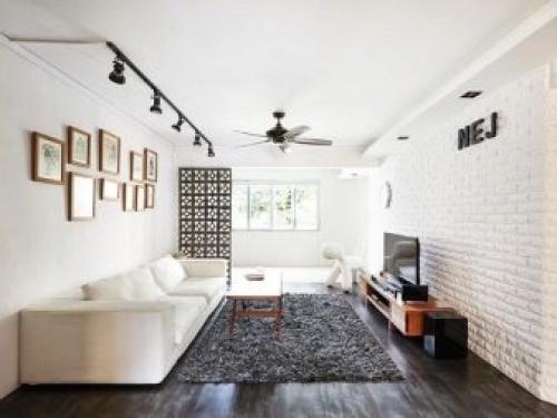 Кирпичная стена на кухне белая. В разных помещениях