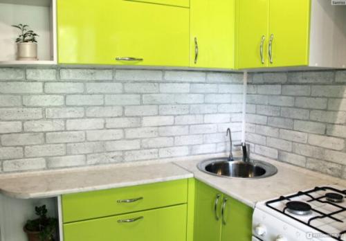 Как сделать фартук на кухне из пластиковых панелей. Разновидности пластиковых кухонных фартуков