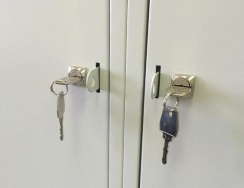 Удобные и функциональные шкафы для раздевалок в бассейн Чебоксары 01