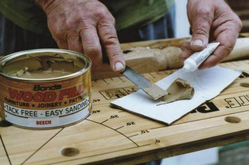 Заделать трещины в дереве. Шпатлевки для дерева