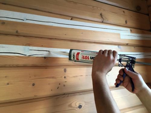 Дедовский способ эффективной заделки трещин в брусе.. Почему появляются трещины в брусе снаружи дома, и чем лучше всего заделать дефекты? 01 Дедовский способ эффективной заделки трещин в брусе.. Почему появляются трещины в брусе снаружи дома, и чем лучше всего заделать дефекты? 01