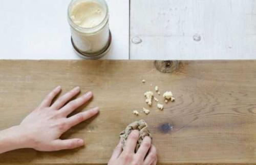 Воск для заделки трещин в дереве. Применение воска