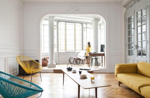 Недорогой дизайн однокомнатной квартиры. Выбираем краски для бюджетного ремонта