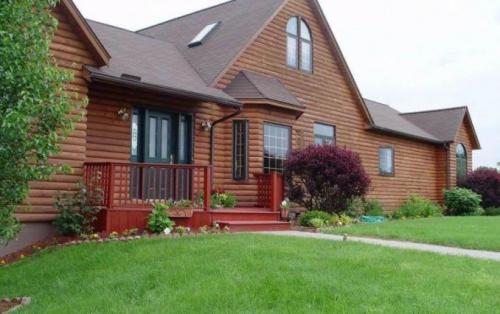 Варианты отделки дачного дома. Чем обшивают дома снаружи: тонкости выбора обшивки, лучшие дешевые и красивые варианты для кирпичных, деревянных и каркасных домов