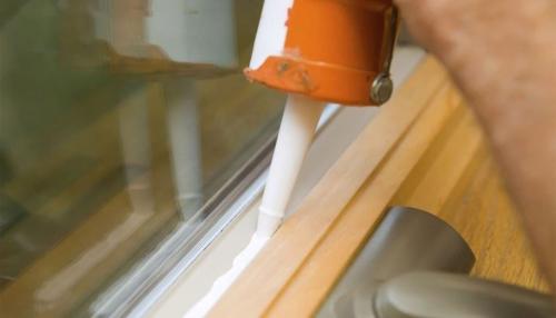 Зачем нужен герметик для сруба. Особенности использования  05