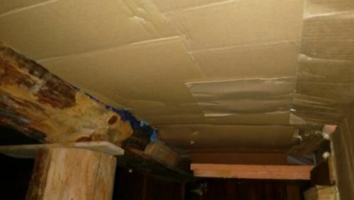 Как сделать утеплительный картон для дверей. Утепляю свой дом бесплатным упаковочным картоном. На всякую стекловату теперь денежки не трачу