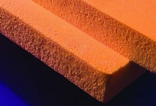 Как закрепить утеплительный материал на дверях. Какой утеплитель лучше выбрать?