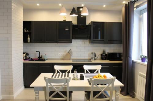 Кухонный фартук из плитки кабанчик. 20 интерьеров с плиткой кабанчик на кухонном фартуке