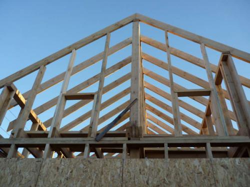 Строительный гид: создание фронтона и стропильной системы двускатной крыши 14 Строительный гид: создание фронтона и стропильной системы двускатной крыши 14