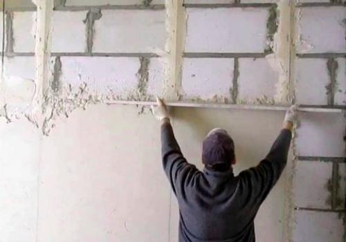 Внутренняя отделка дома из газобетона. Штукатурка и шпаклевка