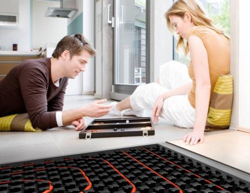 Что экономичнее водяной или электрический пол. Электрический теплый пол или водяной: сравнение