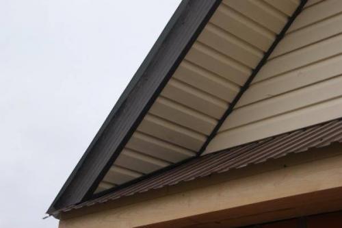 Простой способ облицевать фронтон сайдингом: руководство для начинающих 09 Простой способ облицевать фронтон сайдингом: руководство для начинающих 09