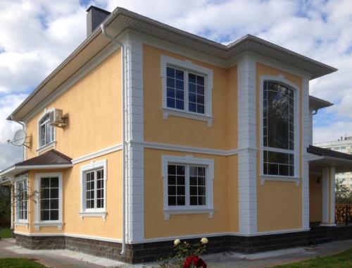 Как задекорировать стену на улице. Фасадный декор своими руками: мастер-класс по наружной отделке дома. Фото лучших примеров + советы по выбору материалов