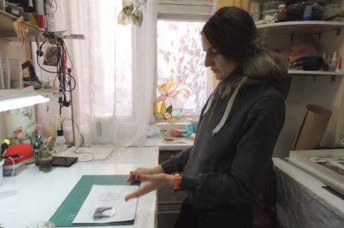 Как мастерица решила превратить пластиковую бутылку в шедевр. Из стекла и света. Самарская художница создает новогодний декор из бутылок