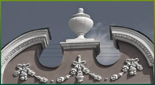 Какие особенности фронтона могут повлиять на эстетику и функциональность дома. Фронтон дома, его формы, варианты обшивки и монтаж отделки