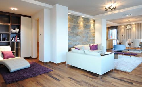 Как расставить мебель в однокомнатной квартире с балконом. Варианты расстановки мебели в однокомнатной квартире, советы дизайнеров