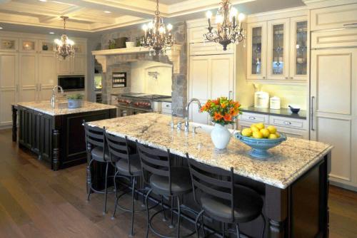 Кухонный остров со столом