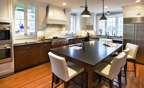 Кухонный остров со столом