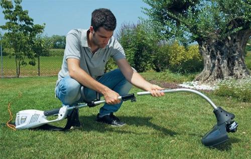 Разборка штанги триммера. Разборка бензиновой косы, смазка ее деталей и замена неисправных элементов