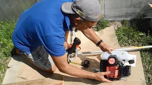 Разборка штанги триммера. Разборка бензиновой косы, смазка ее деталей и замена неисправных элементов