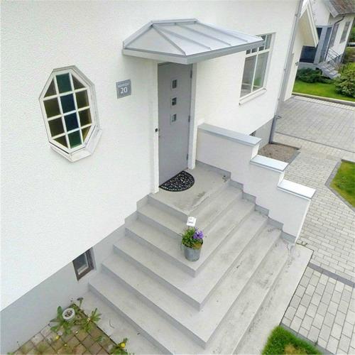 Крыльцо в скандинавском стиле. Фундамент для крыльца