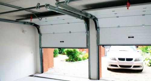 Какие материалы используются для изготовления подъёмных ворот и какие у них плюсы и минусы. Подъёмные ворота для гаража: когда всё работает на комфорт