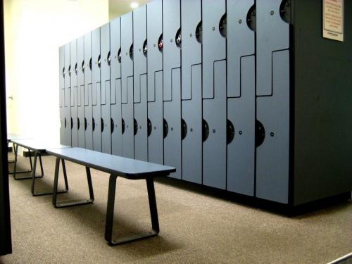 Шкафчики для переодевания рабочих. Разновидности