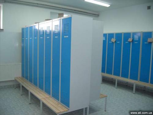 Особенности шкафчиков в раздевалку. Преимущества и недостатки