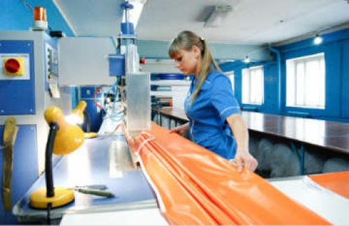 Стоит ли делать натяжной потолок. Наносят ли вред натяжные потолки 01