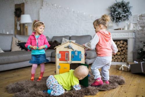 Когда нельзя делать натяжной потолок. В каких квартирах лучше не ставить натяжные потолки