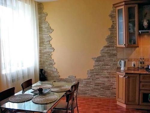 Чем отделать стены на кухне в частном доме. №5. Натуральный и декоративный камень