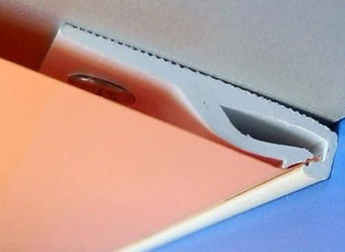 Сколько пространства забирает натяжной потолок в помещении. На сколько опускается натяжной потолок при установке 07 Сколько пространства забирает натяжной потолок в помещении. На сколько опускается натяжной потолок при установке 07