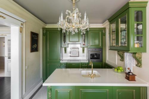 Дизайн кухни в бело зеленых тонах. Какой стиль подойдет для бело-зеленого дизайна кухни?