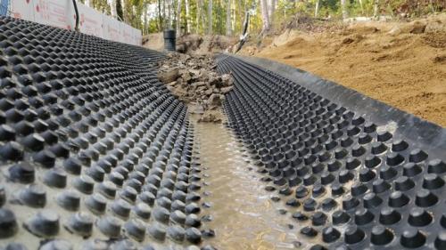 Утепленная отмостка Технониколь. Герметичная отмостка дома без бетона за сущие копейки и своими руками. Planter Плантер Технониколь