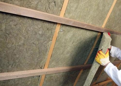 Домик-бытовка своими руками. Как построить бытовку своими руками