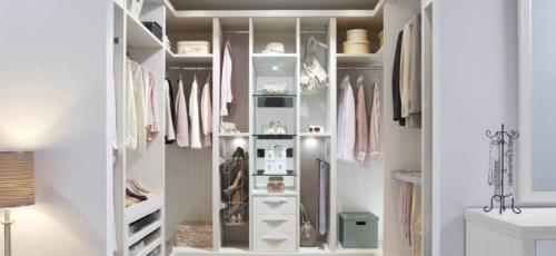 Маленькая гардеробная 2 кв м. Дизайн гардеробной комнаты 2 кв. м с реальными фото-идеями