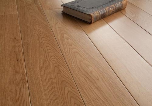 Как выбрать шпаклевку для дерева: советы по заделке щелей в брусе 04